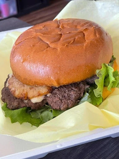 Mom's Burgers & Wings photo 9